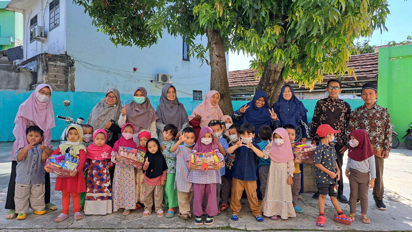 berbagi tk 1